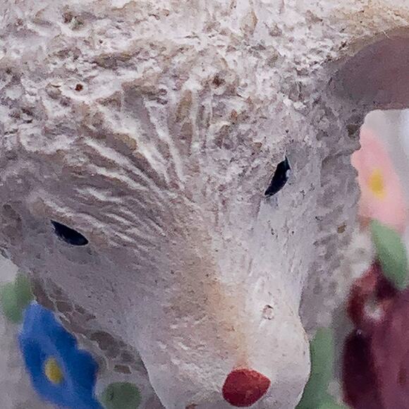1991 Hallmark Keepsake Easter Collection Gentle Lamb Hand-Painted Ornament - Picture 4 of 6